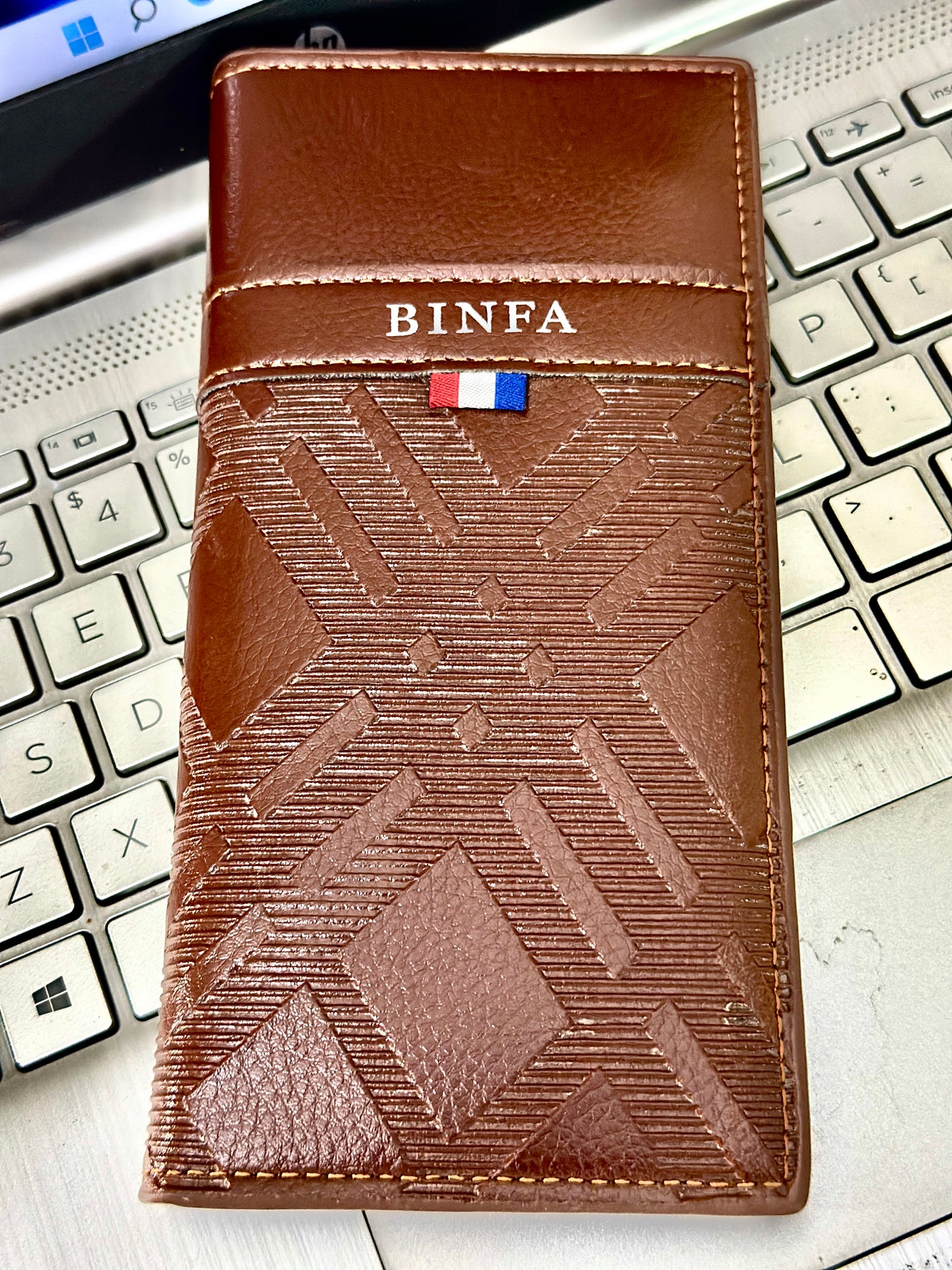 Long wallet in premium quality